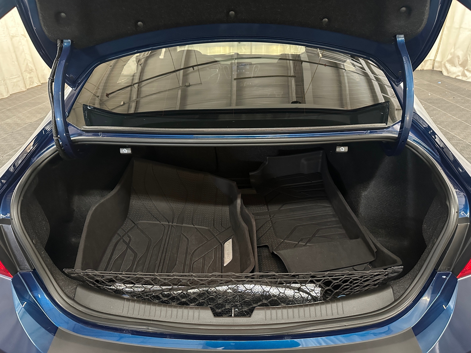 Thumbnail: 2019 Chevrolet Malibu - 7