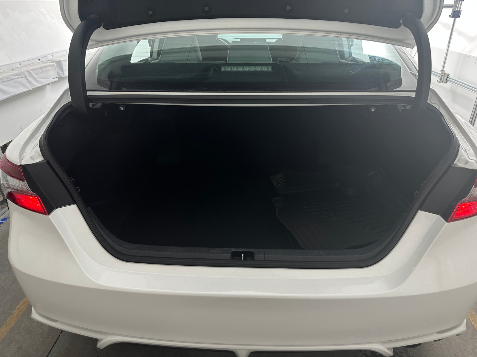 Thumbnail: 2021 Toyota Camry - 6