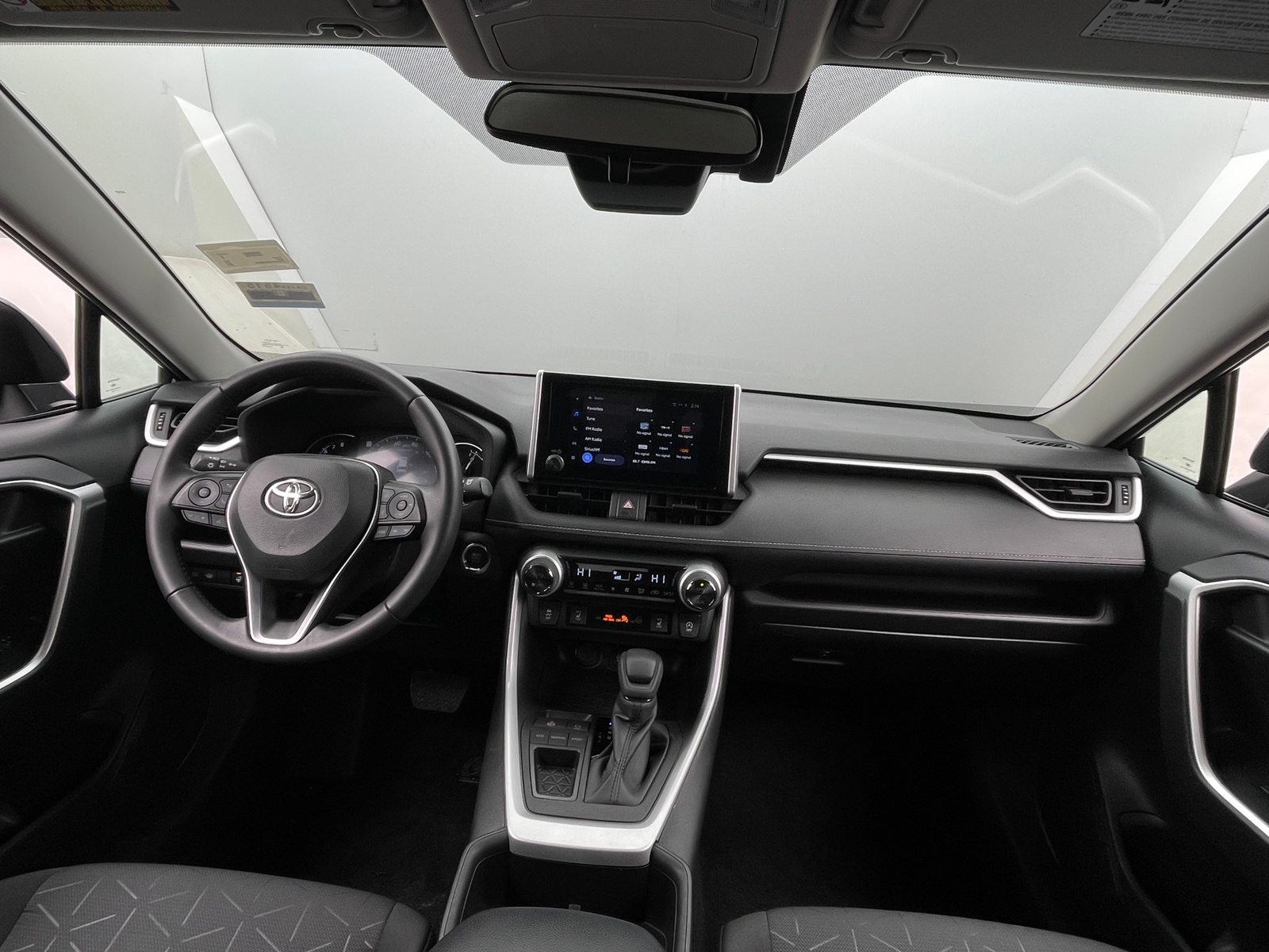 Thumbnail: 2025 Toyota RAV4 - 3