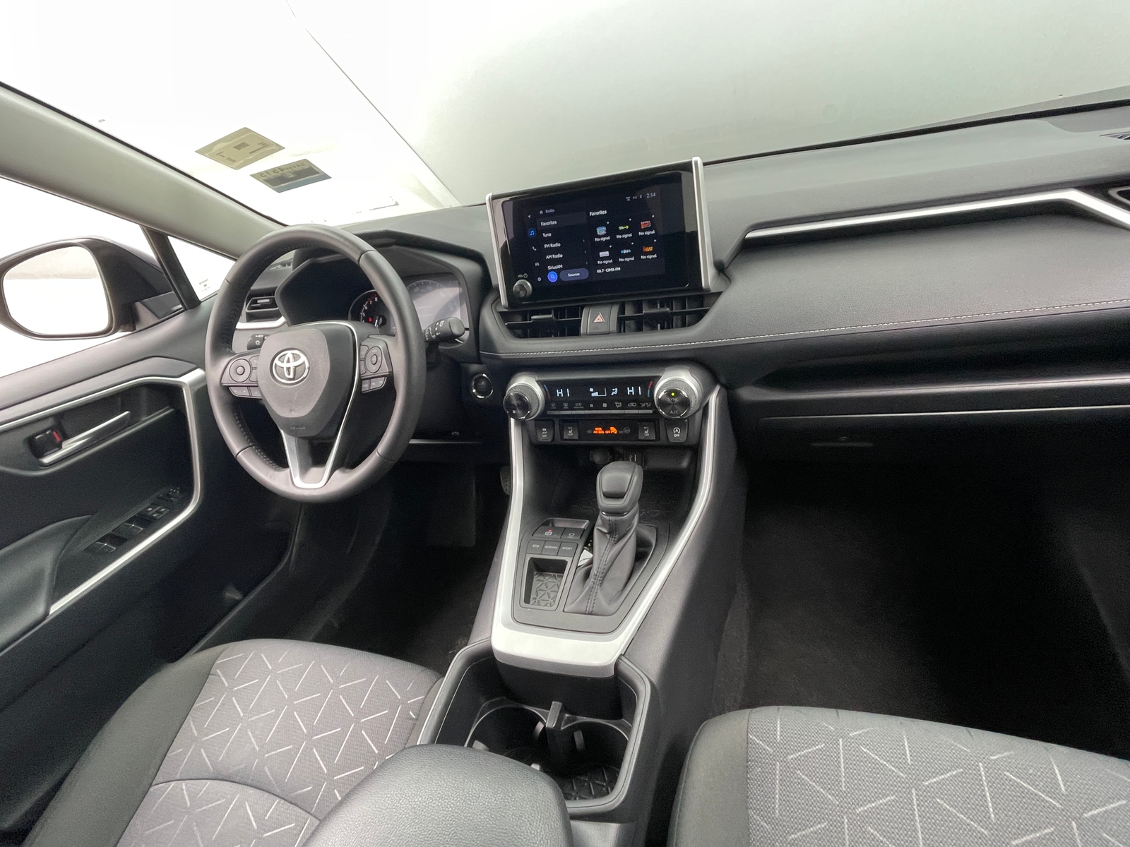 Thumbnail: 2025 Toyota RAV4 - 4