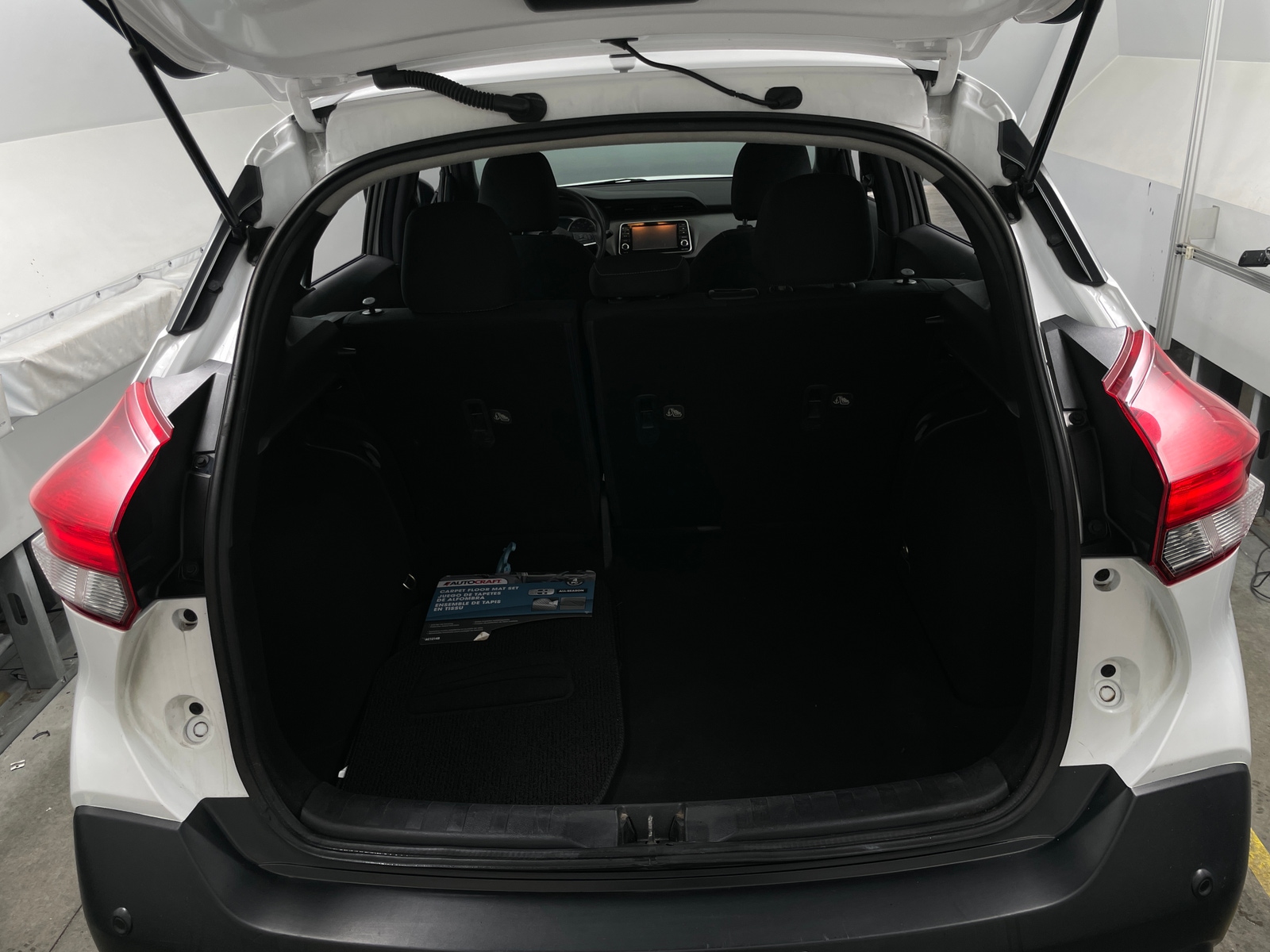 Thumbnail: 2020 Nissan Kicks - 7