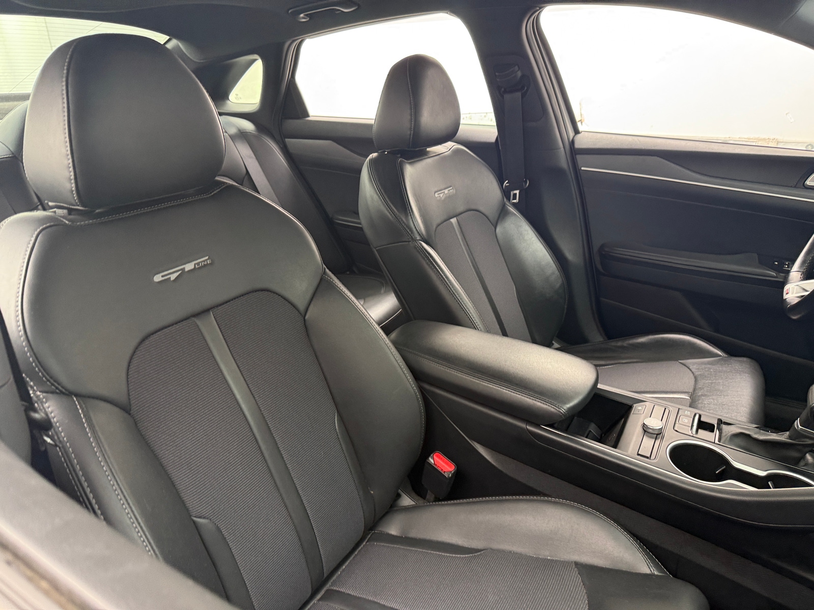 Thumbnail: 2021 Kia K5 - 2