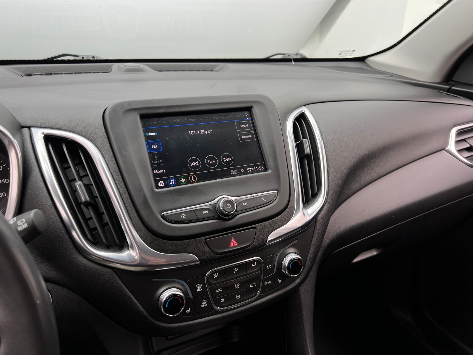 Thumbnail: 2021 Chevrolet Equinox - 4