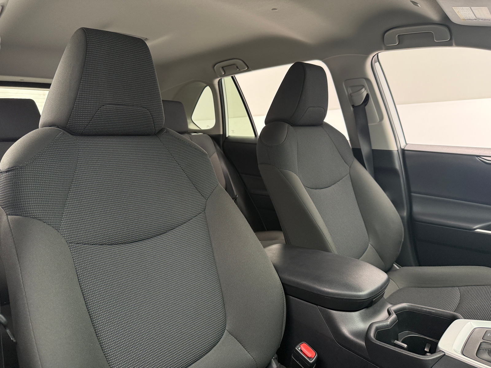 Thumbnail: 2025 Toyota RAV4 - 2