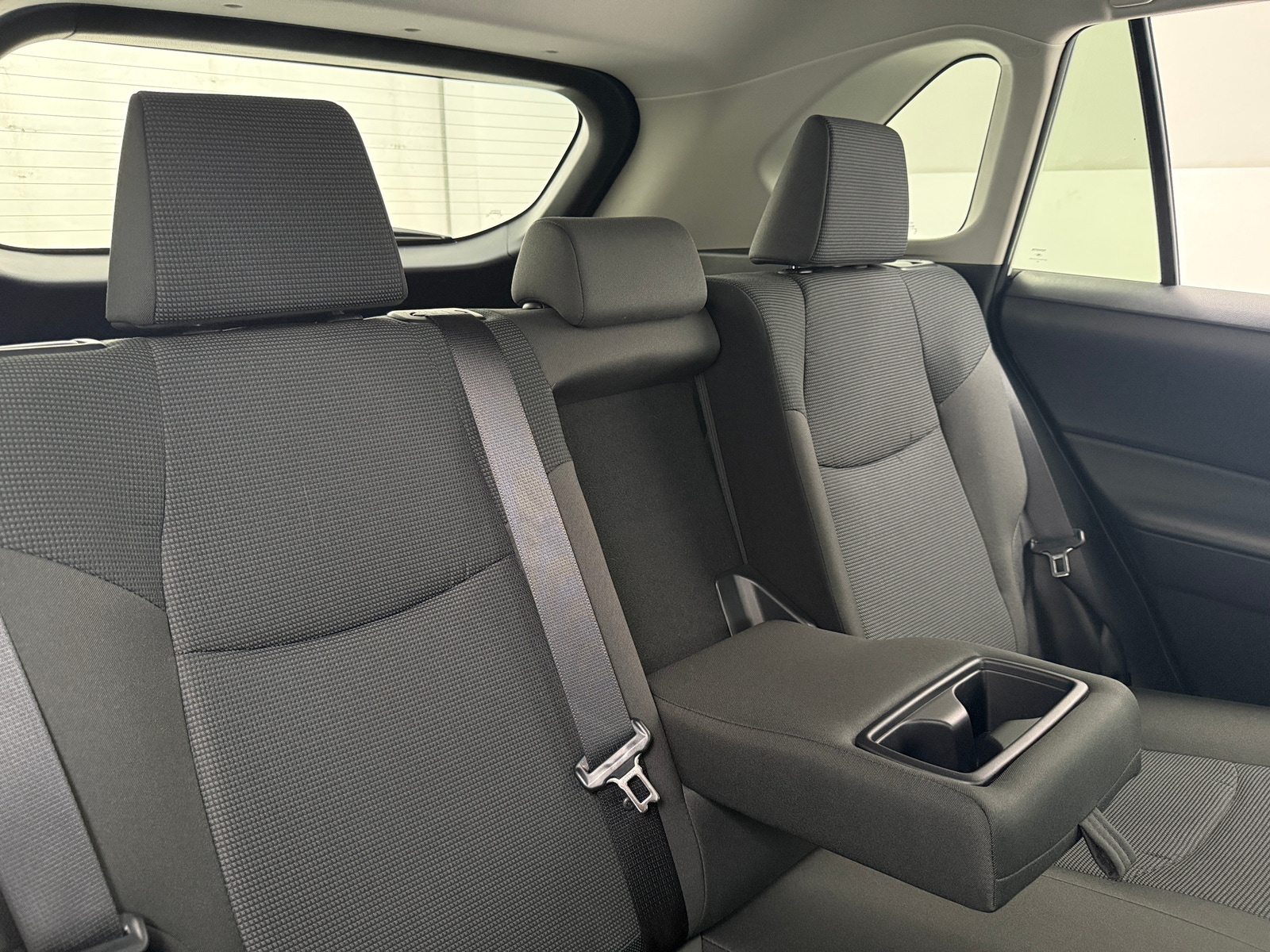 Thumbnail: 2025 Toyota RAV4 - 6