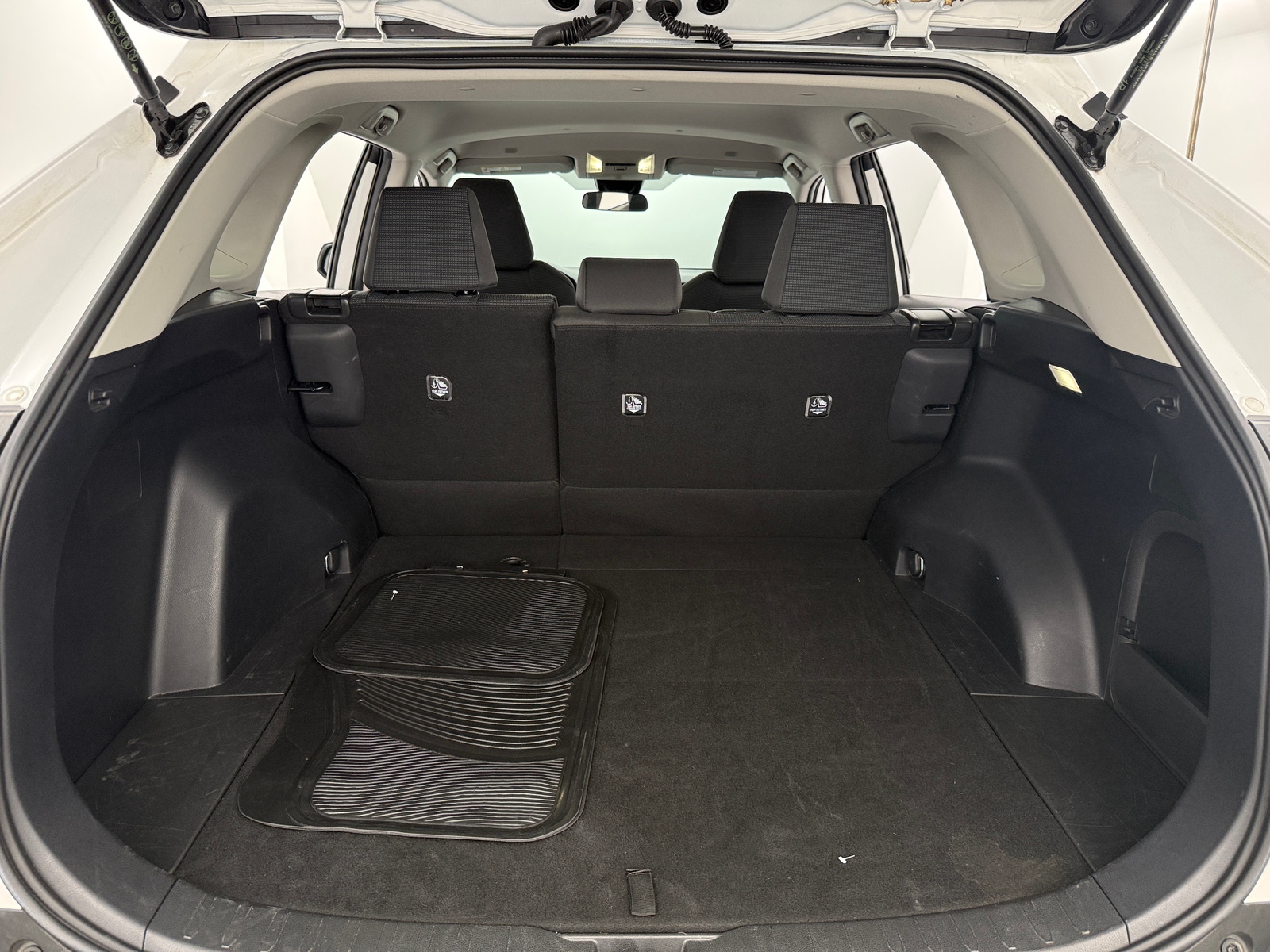 Thumbnail: 2025 Toyota RAV4 - 7