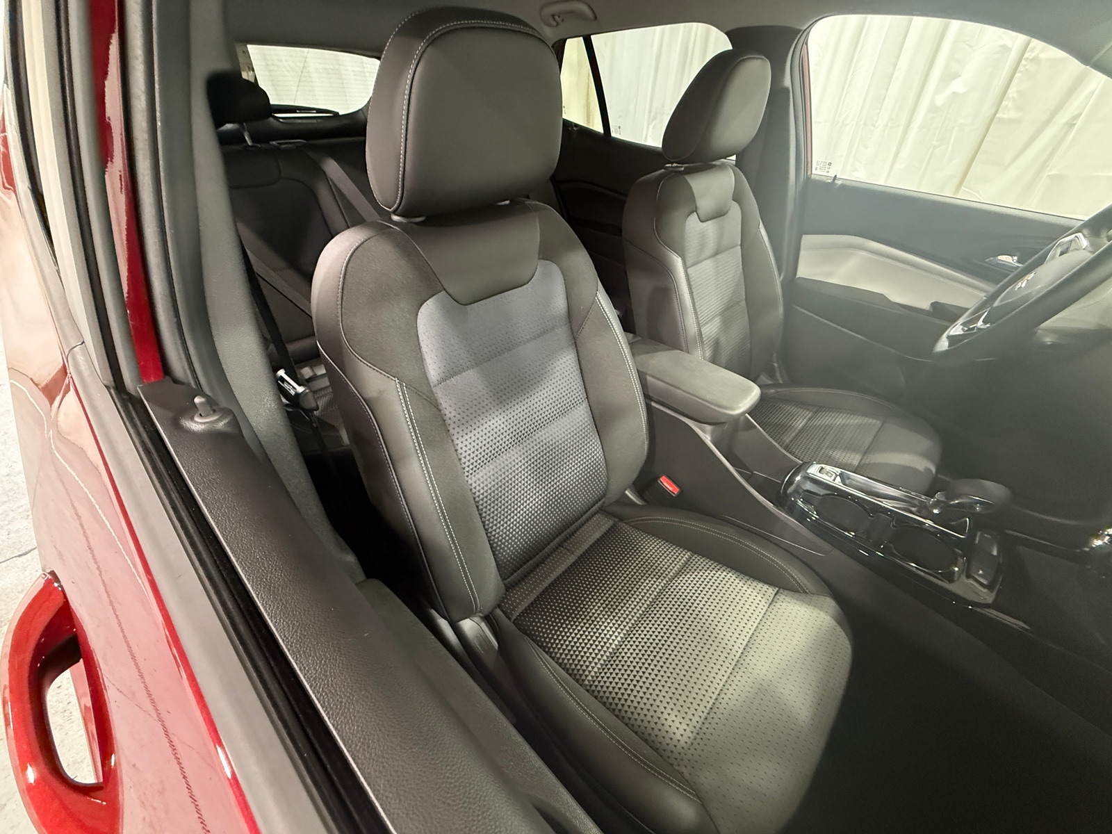 Thumbnail: 2025 Chevrolet Trax - 2