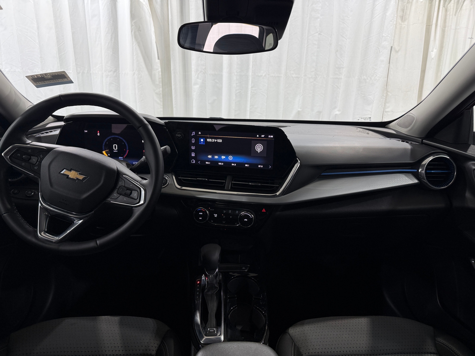 Thumbnail: 2025 Chevrolet Trax - 3