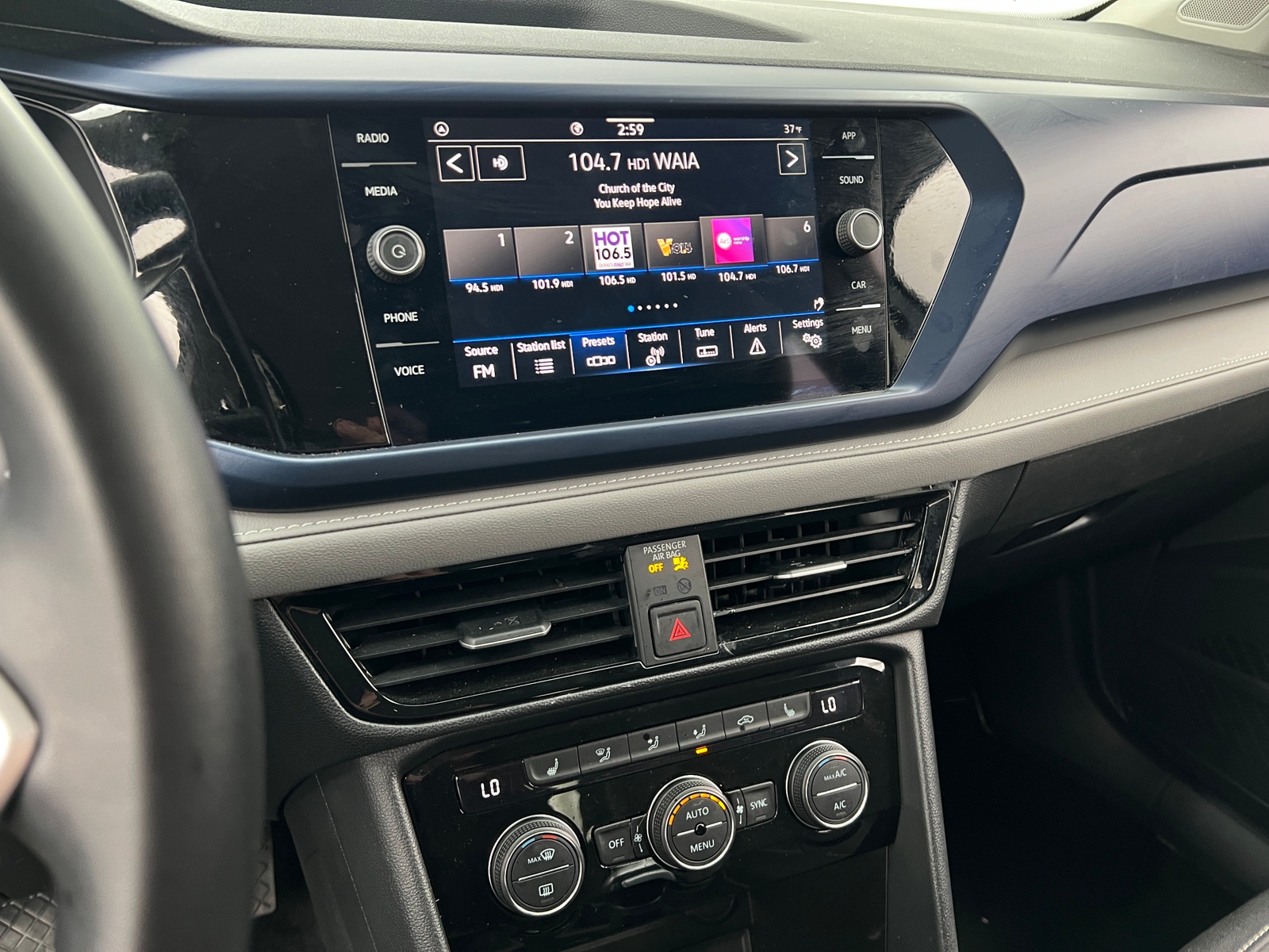 Thumbnail: 2024 Volkswagen Taos - 3