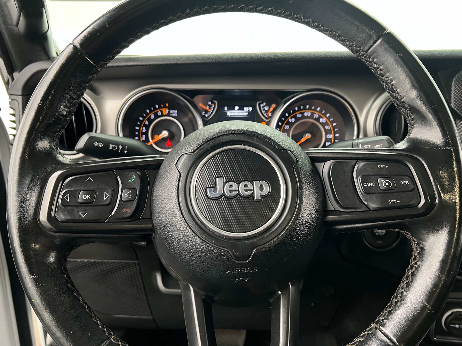 Thumbnail: 2022 Jeep Gladiator - 5