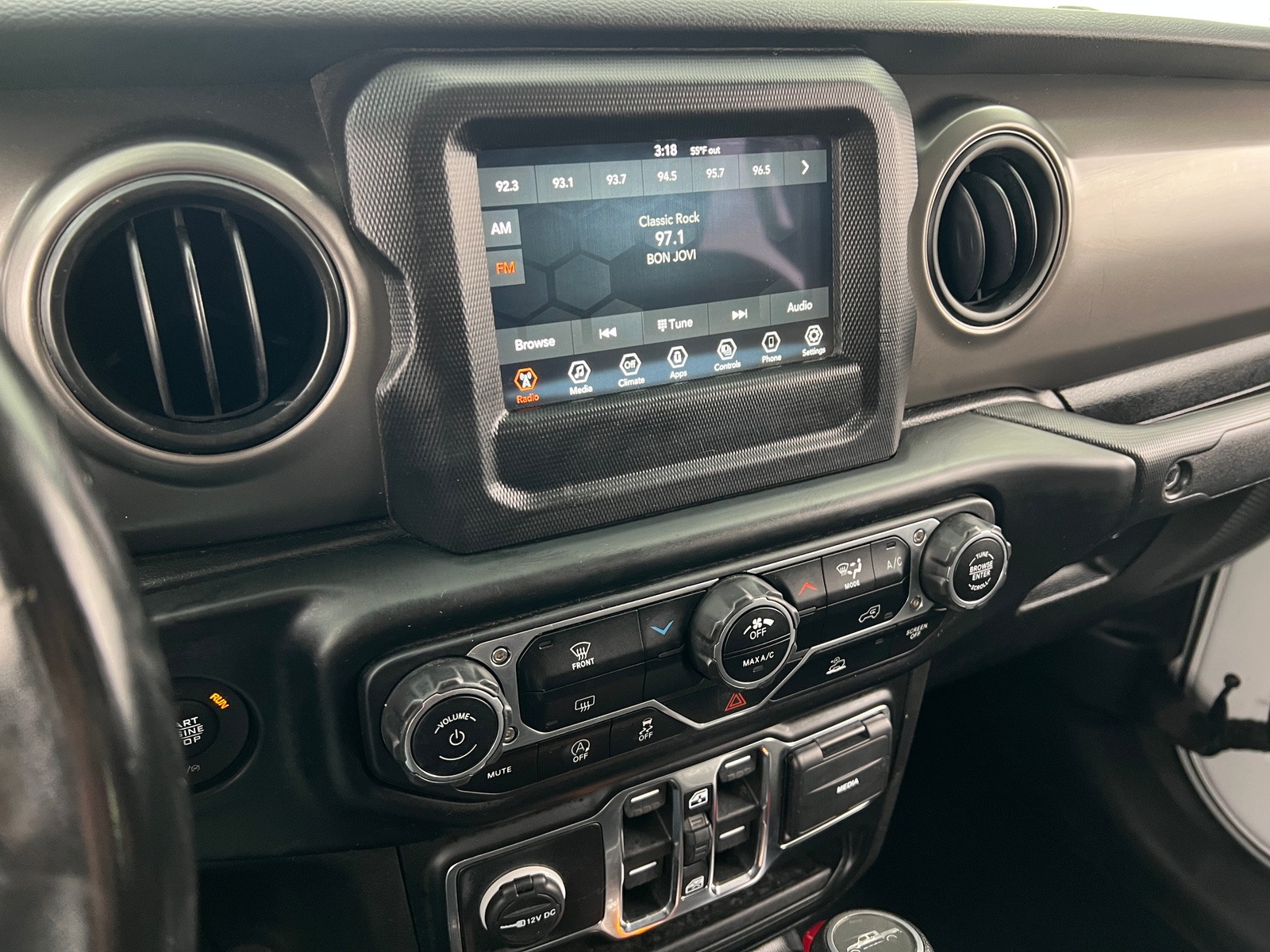 Thumbnail: 2022 Jeep Gladiator - 4