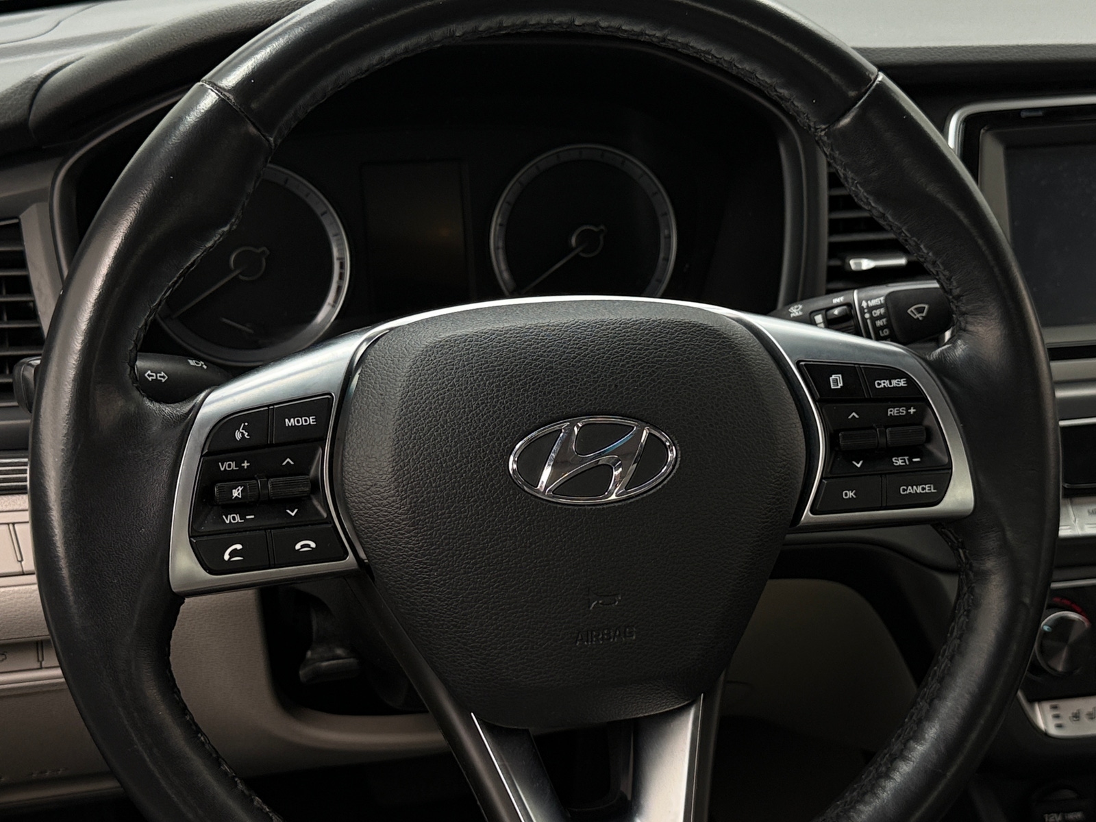 Thumbnail: 2019 Hyundai Sonata - 4