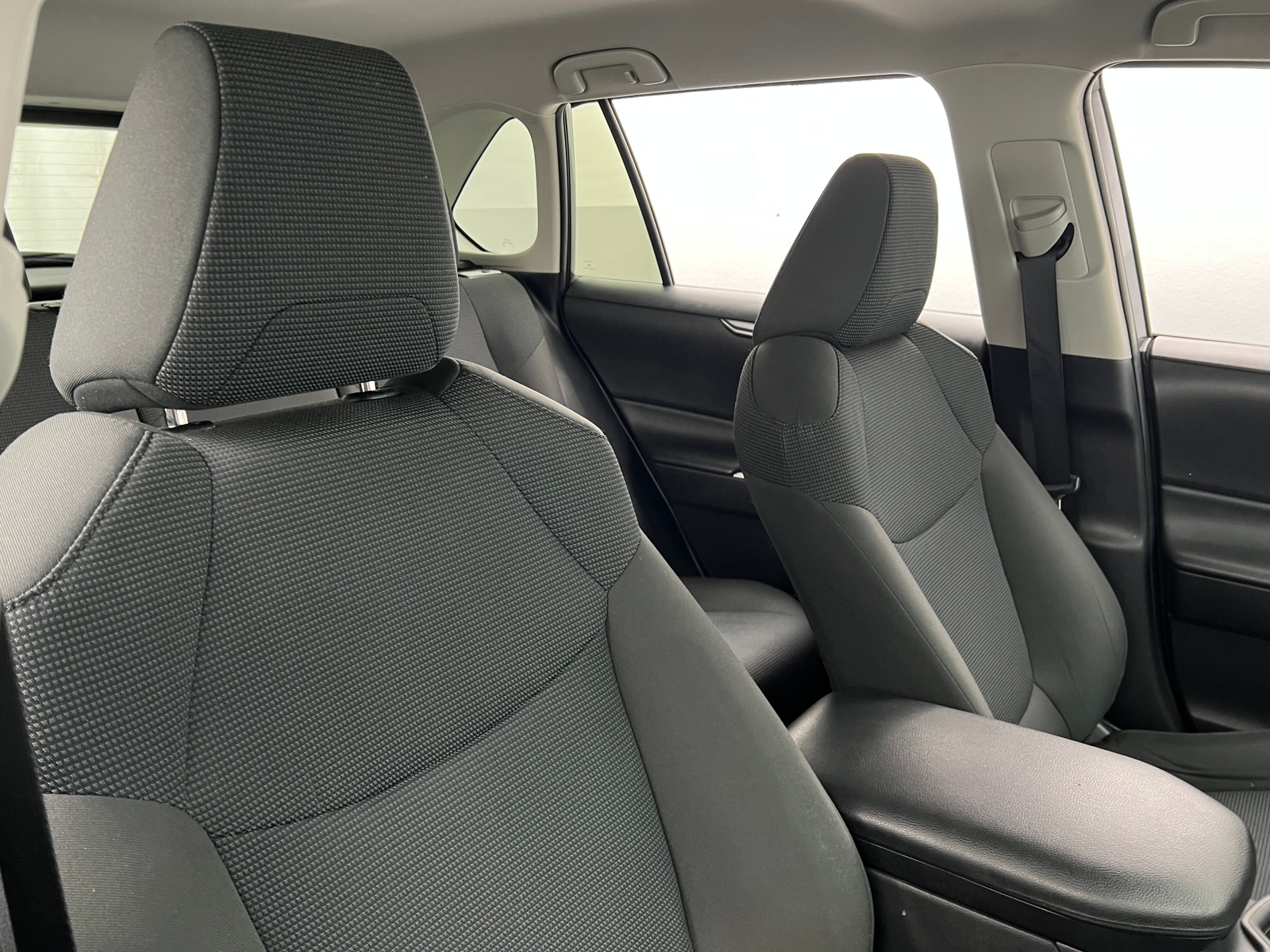 Thumbnail: 2020 Toyota RAV4 - 2