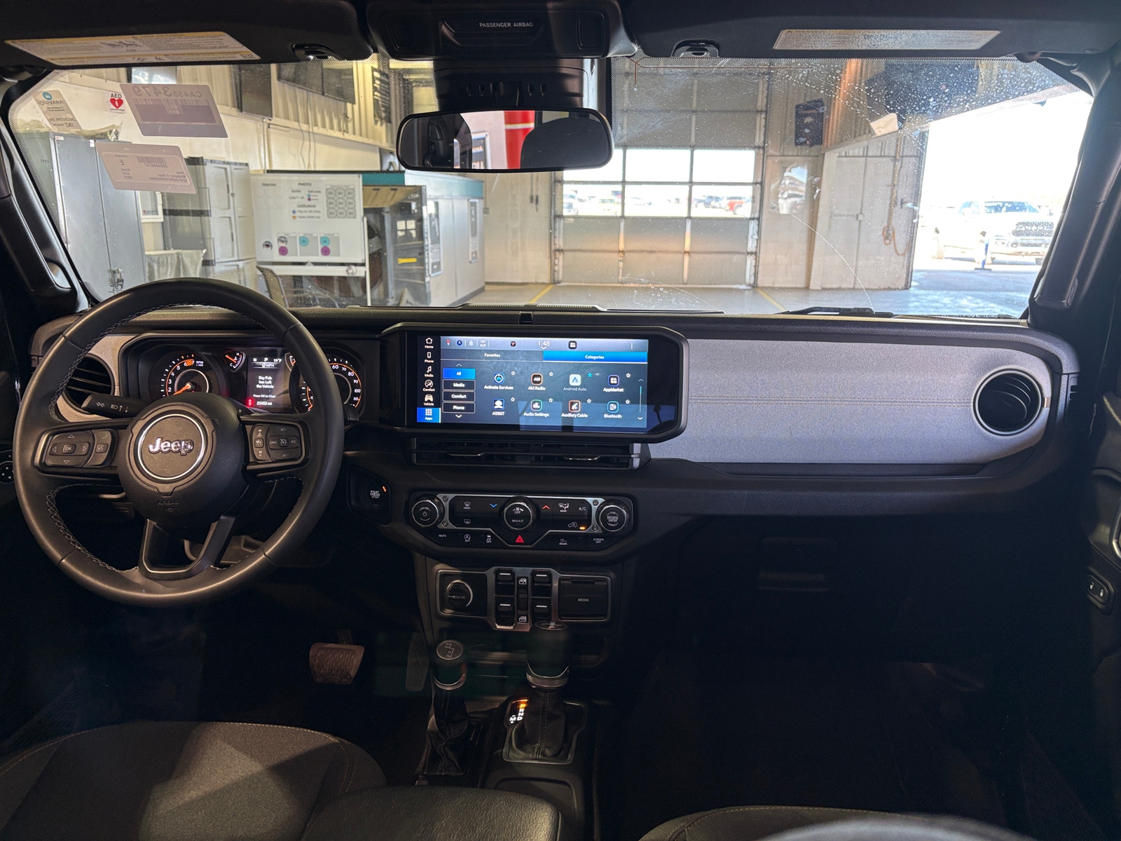 Thumbnail: 2025 Jeep Wrangler - 3