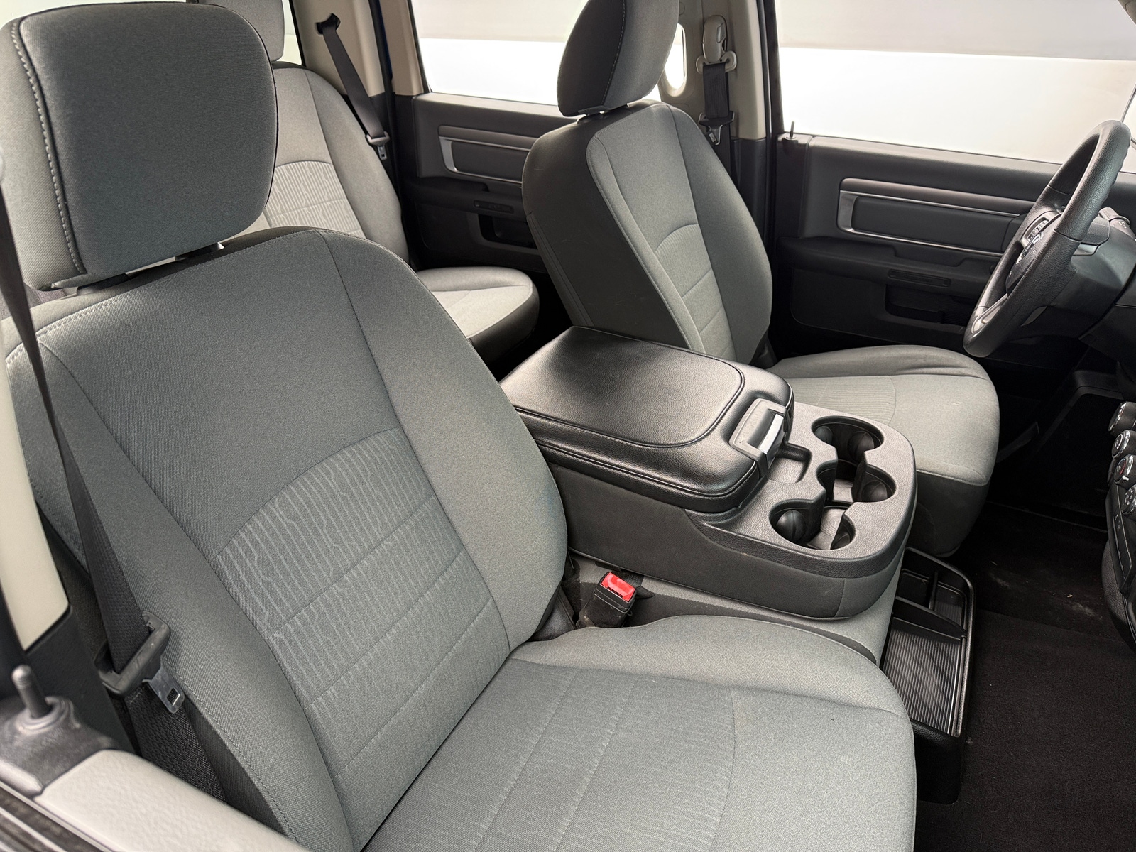 Thumbnail: 2021 RAM 1500 Classic - 2