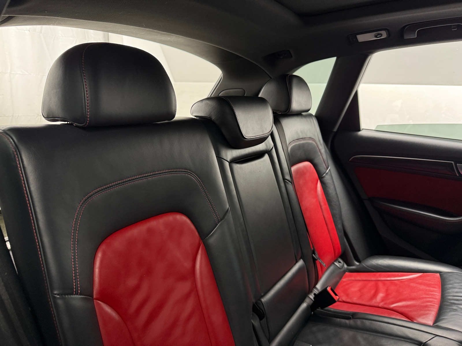 Thumbnail: 2016 Audi SQ5 - 5