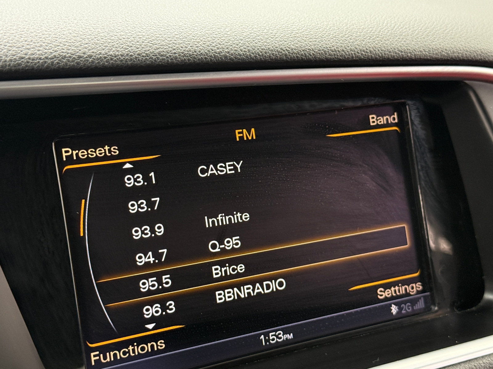 Thumbnail: 2016 Audi SQ5 - 3