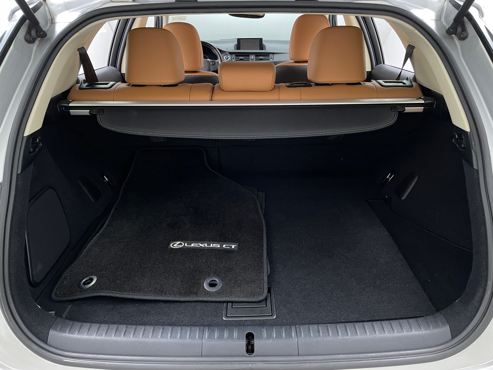 Thumbnail: 2015 Lexus CT - 6