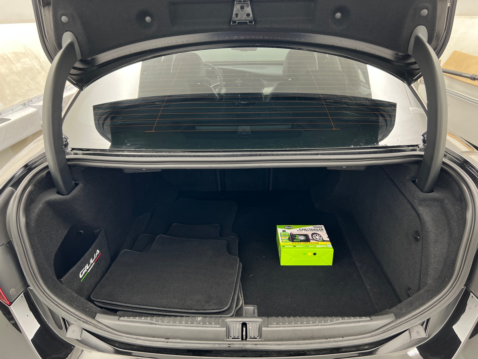 Thumbnail: 2018 Alfa Romeo Giulia - 6