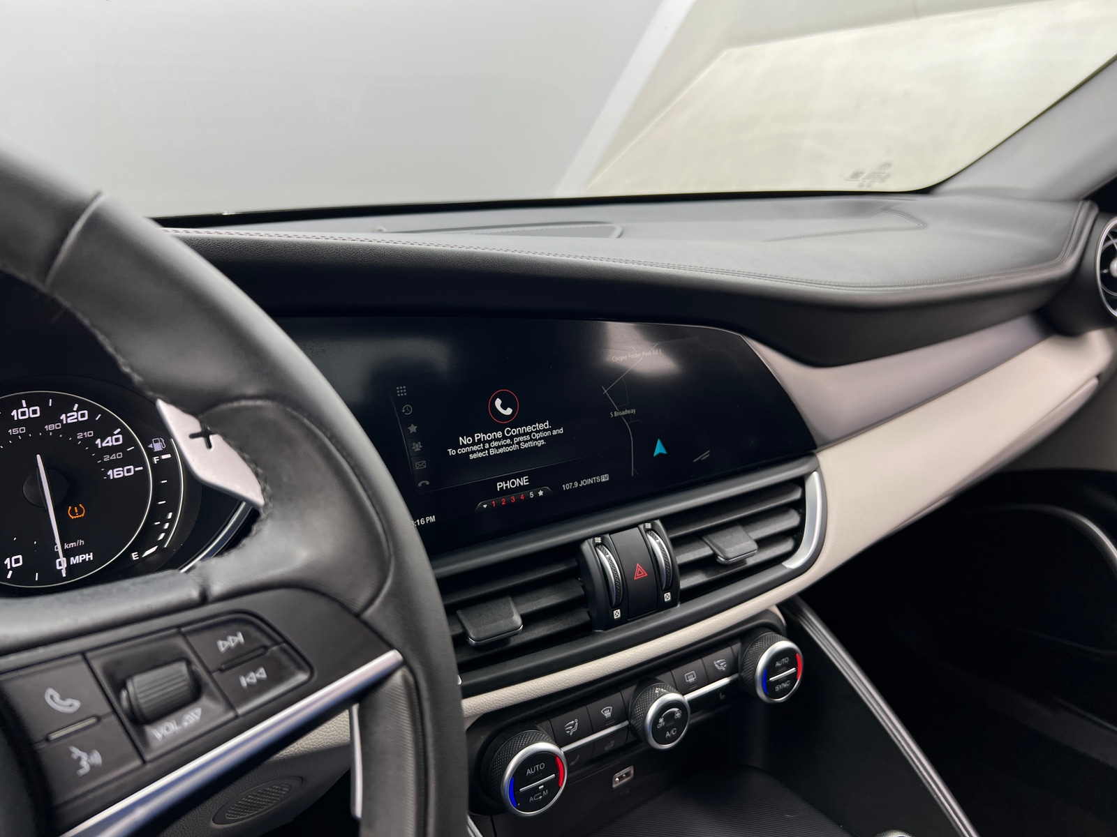 Thumbnail: 2018 Alfa Romeo Giulia - 3