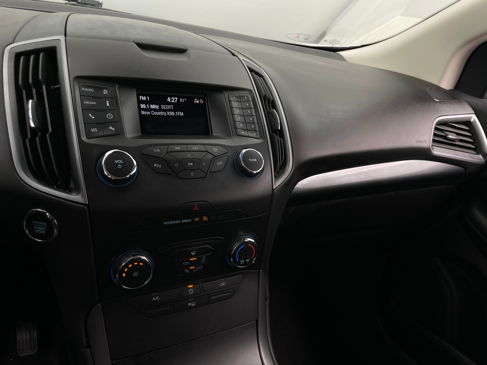 Thumbnail: 2019 Ford Edge - 4