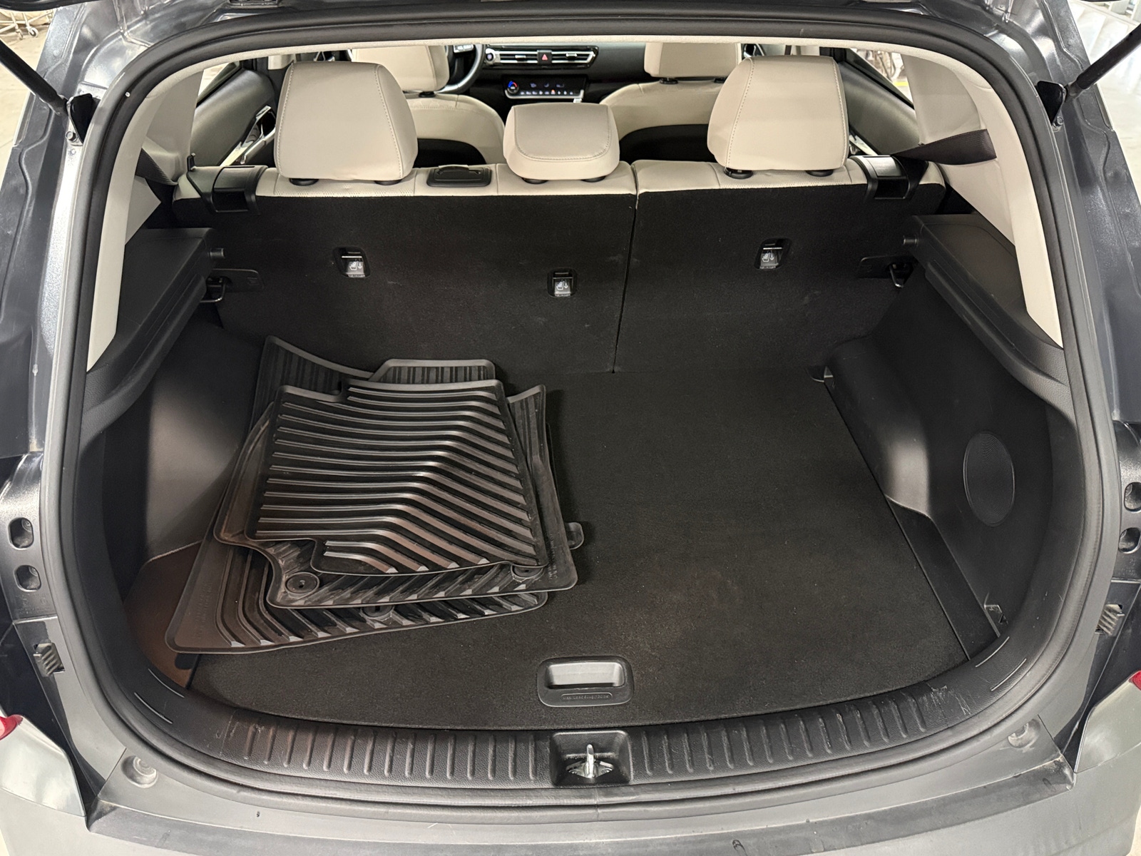 Thumbnail: 2023 Kia Seltos - 6