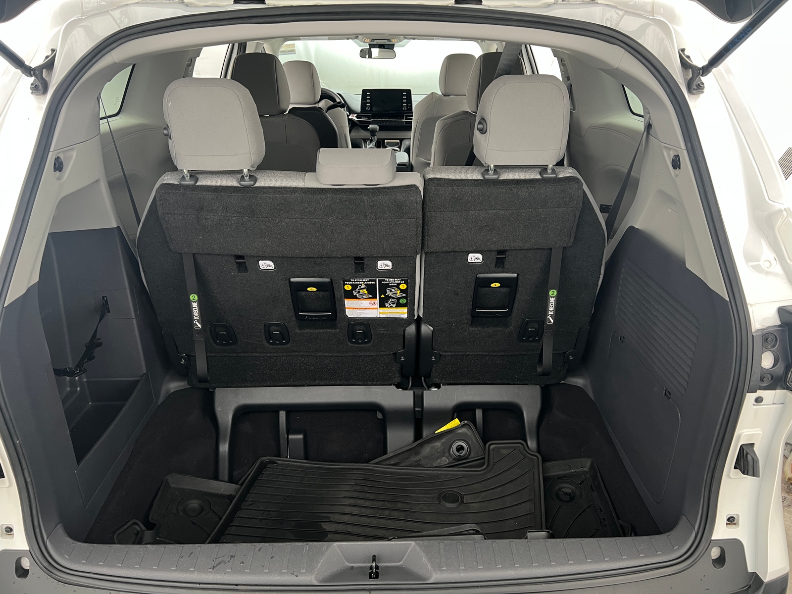 Thumbnail: 2022 Toyota Sienna - 7