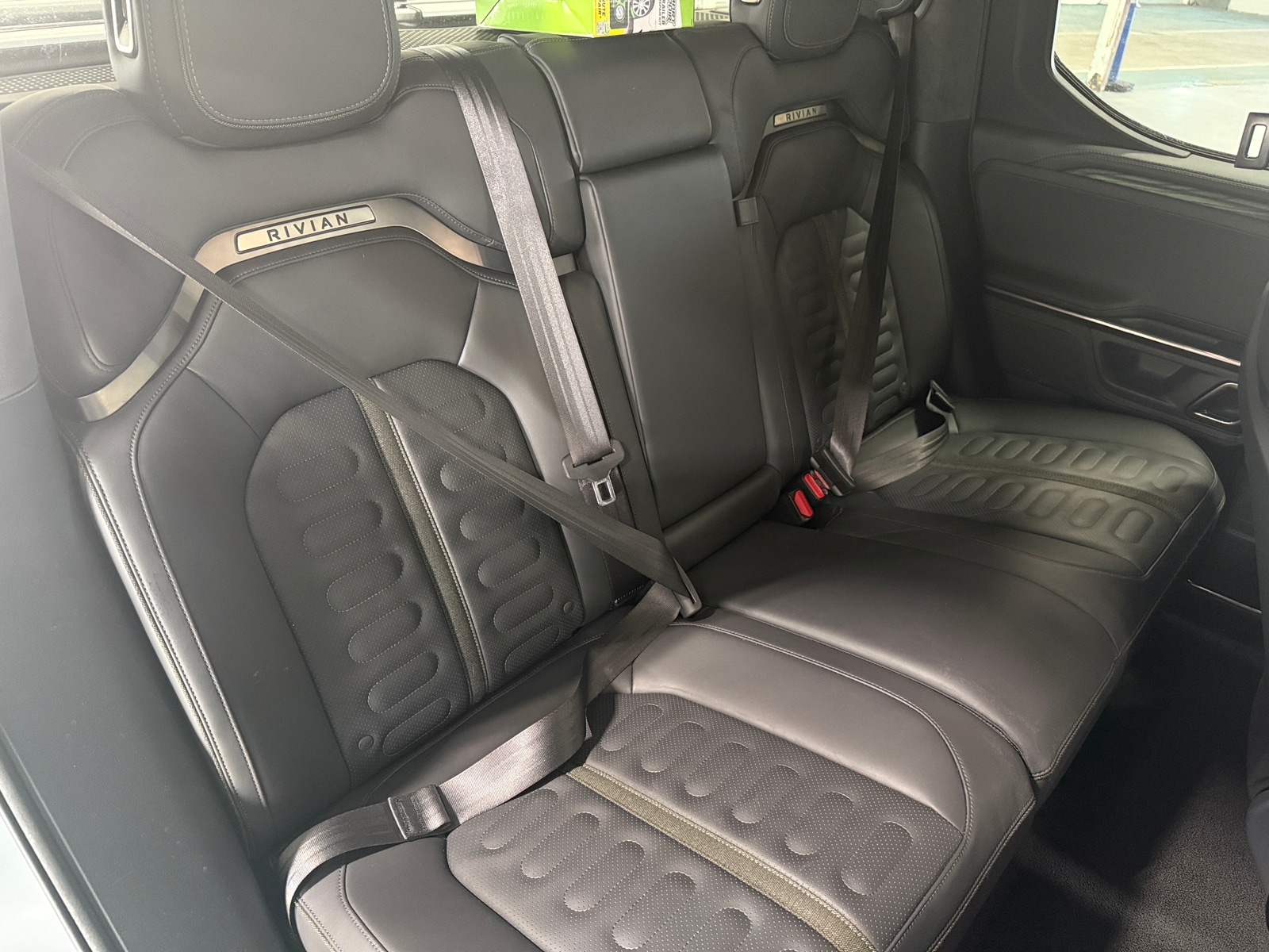 Thumbnail: 2022 Rivian R1T - 5