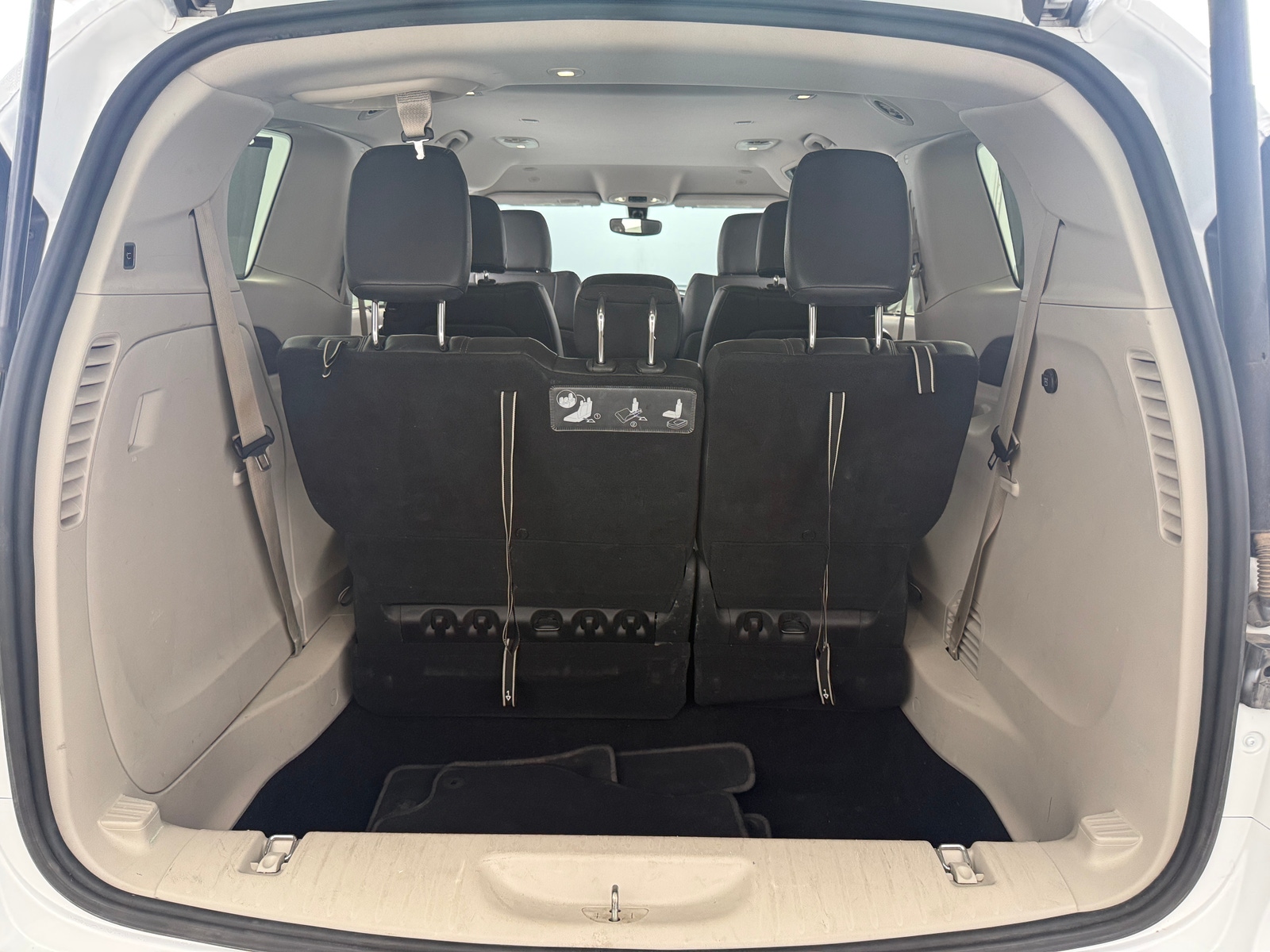 Thumbnail: 2020 Chrysler Pacifica - 6