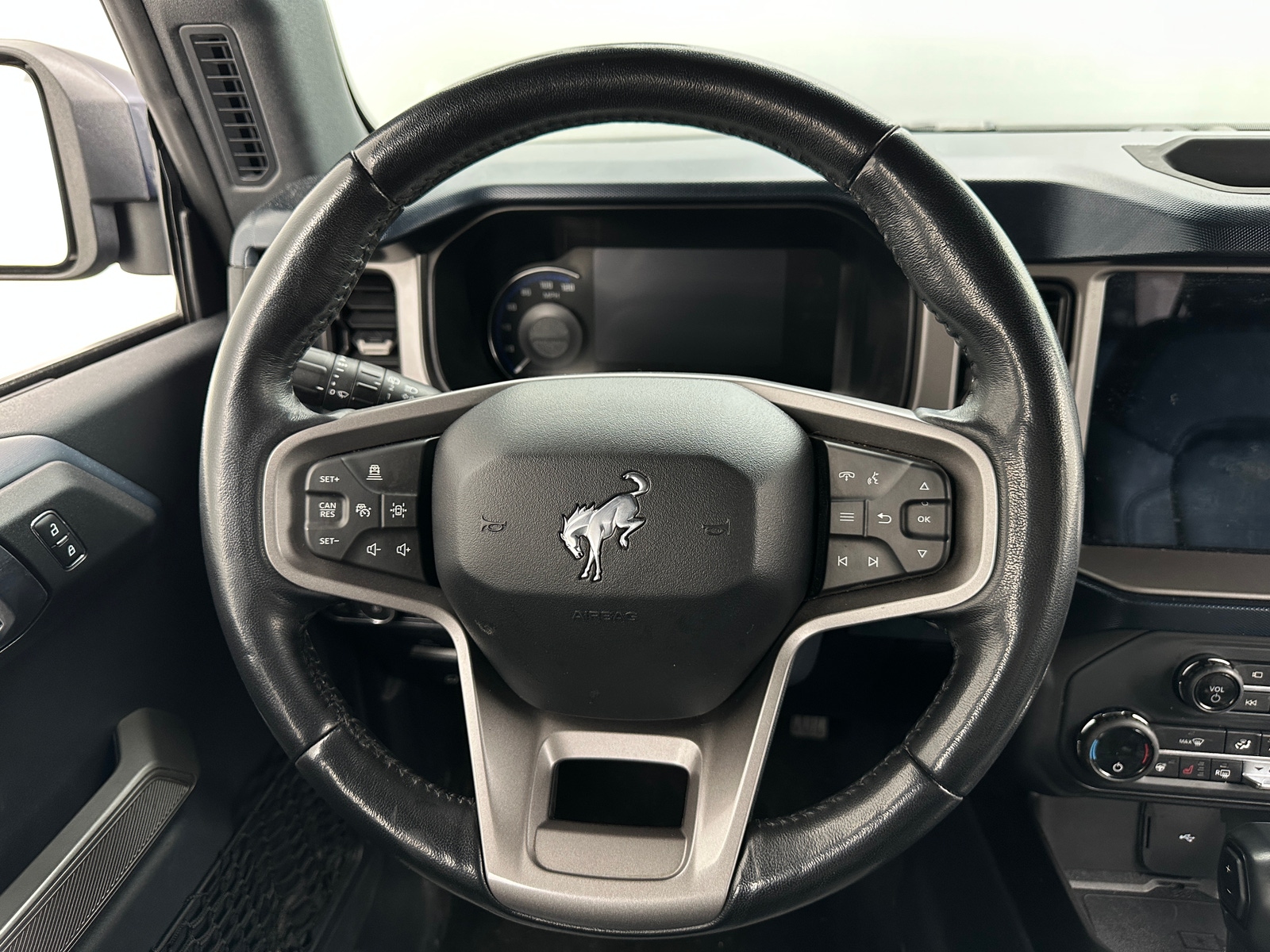 Thumbnail: 2021 Ford Bronco - 4