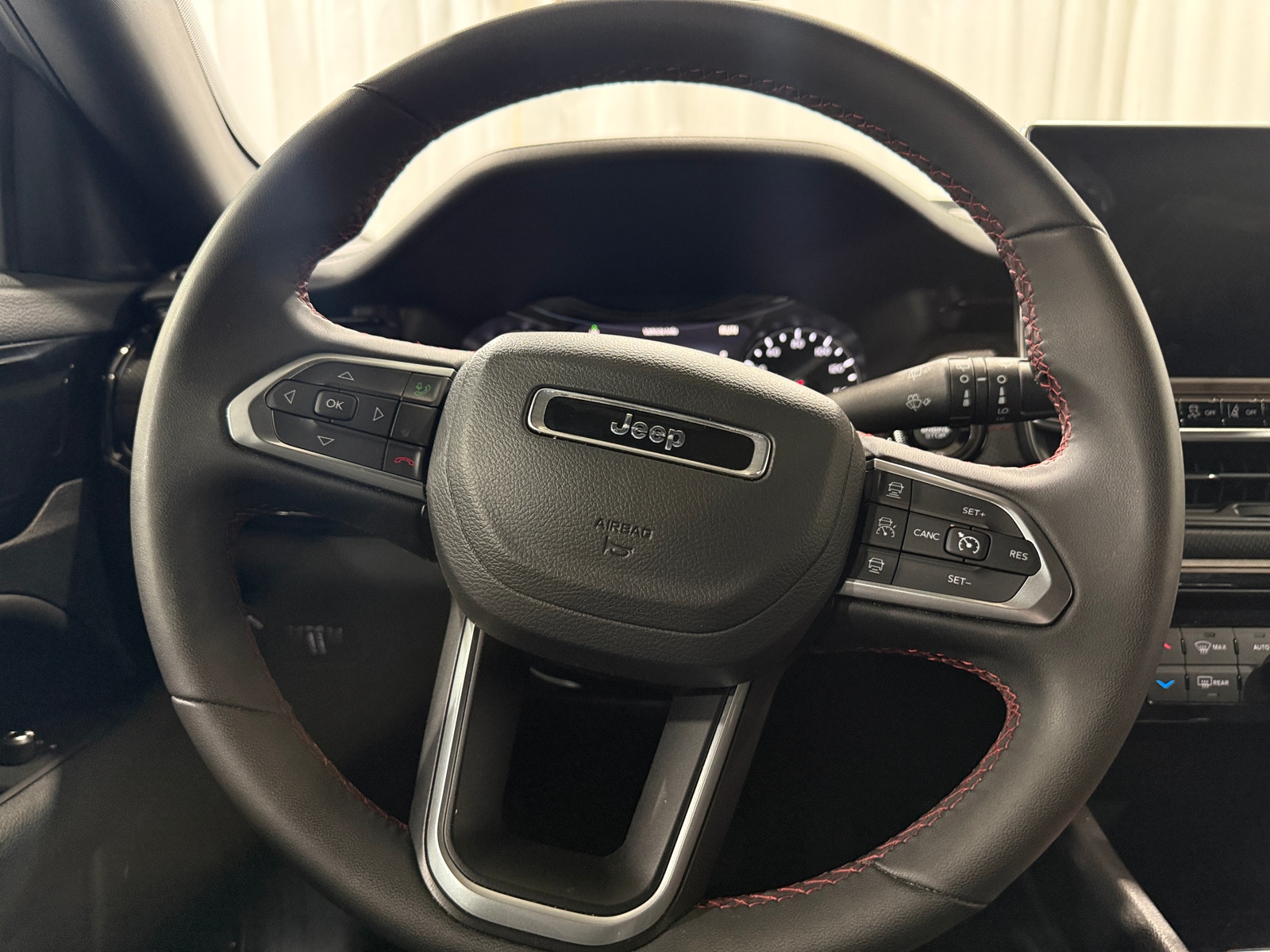 Thumbnail: 2025 Jeep Compass - 4