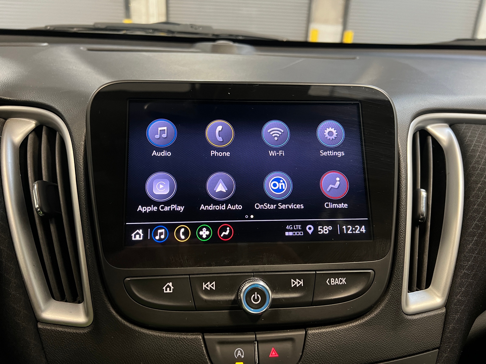 Thumbnail: 2024 Chevrolet Malibu - 4