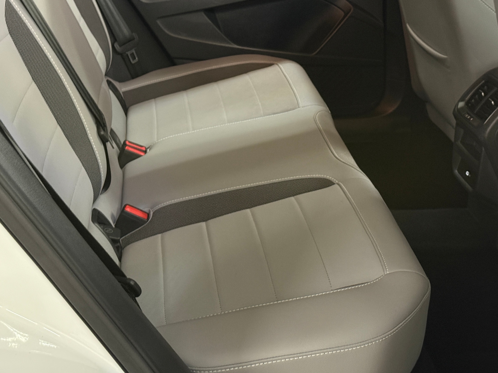 Thumbnail: 2023 Volkswagen Taos - 5