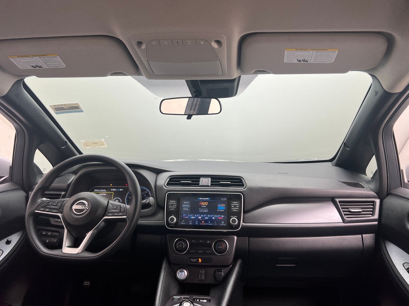 Thumbnail: 2025 Nissan Leaf - 3