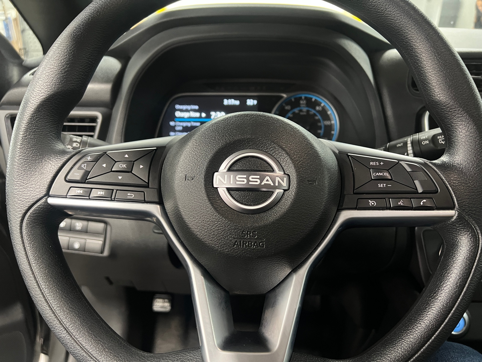 Thumbnail: 2025 Nissan Leaf - 5