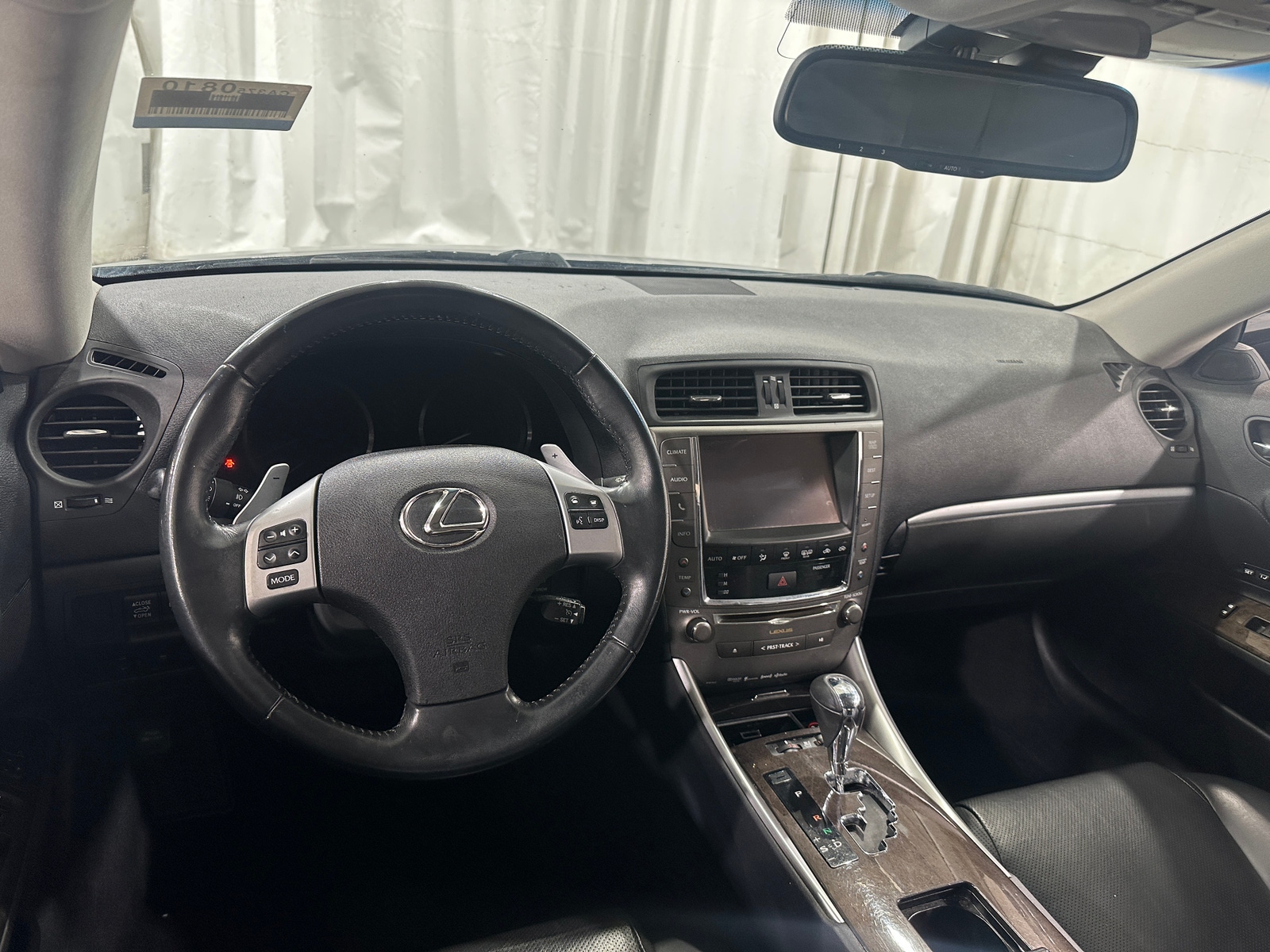 Thumbnail: 2015 Lexus IS - 2