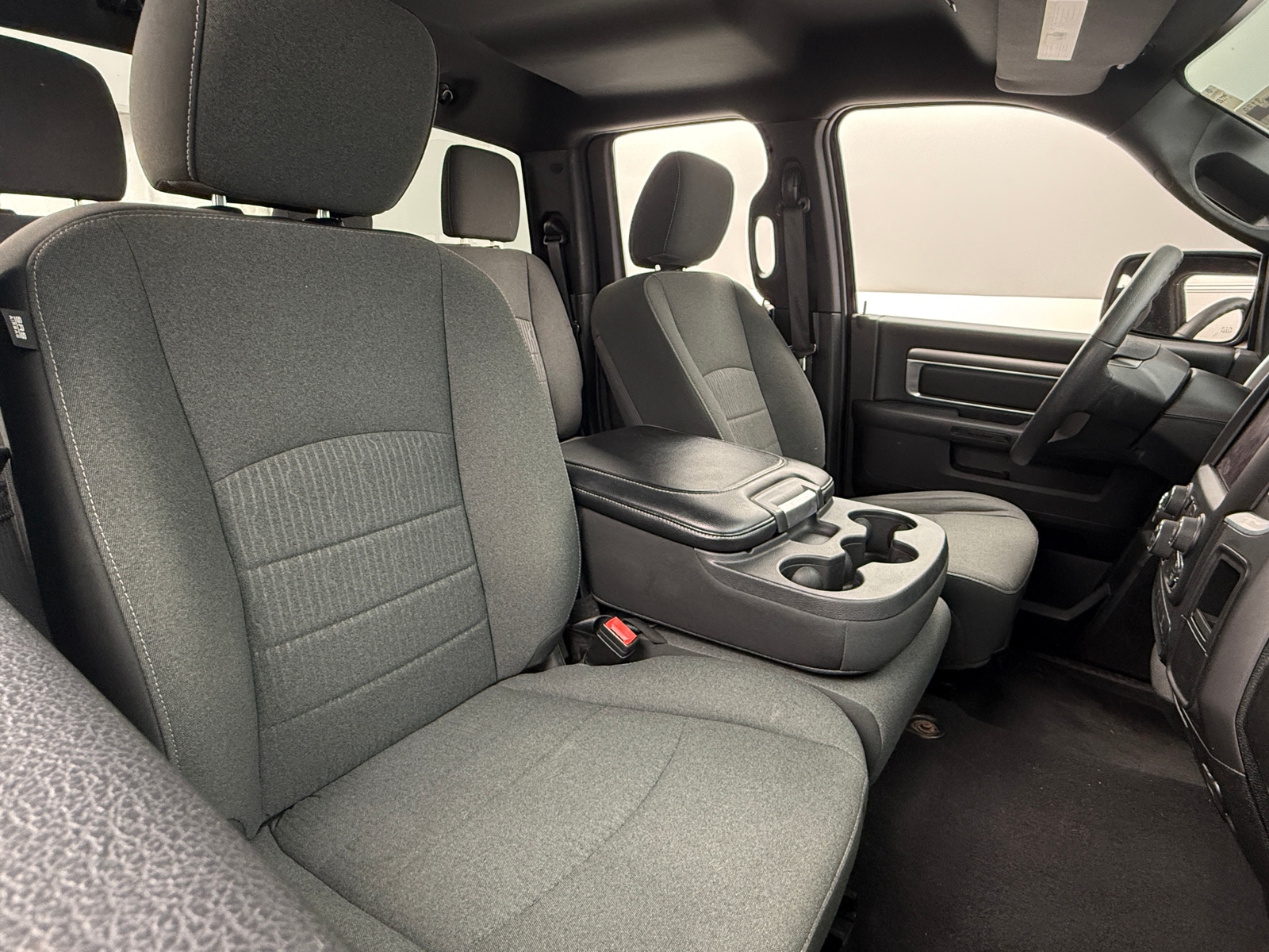 Thumbnail: 2021 RAM 1500 Classic - 2