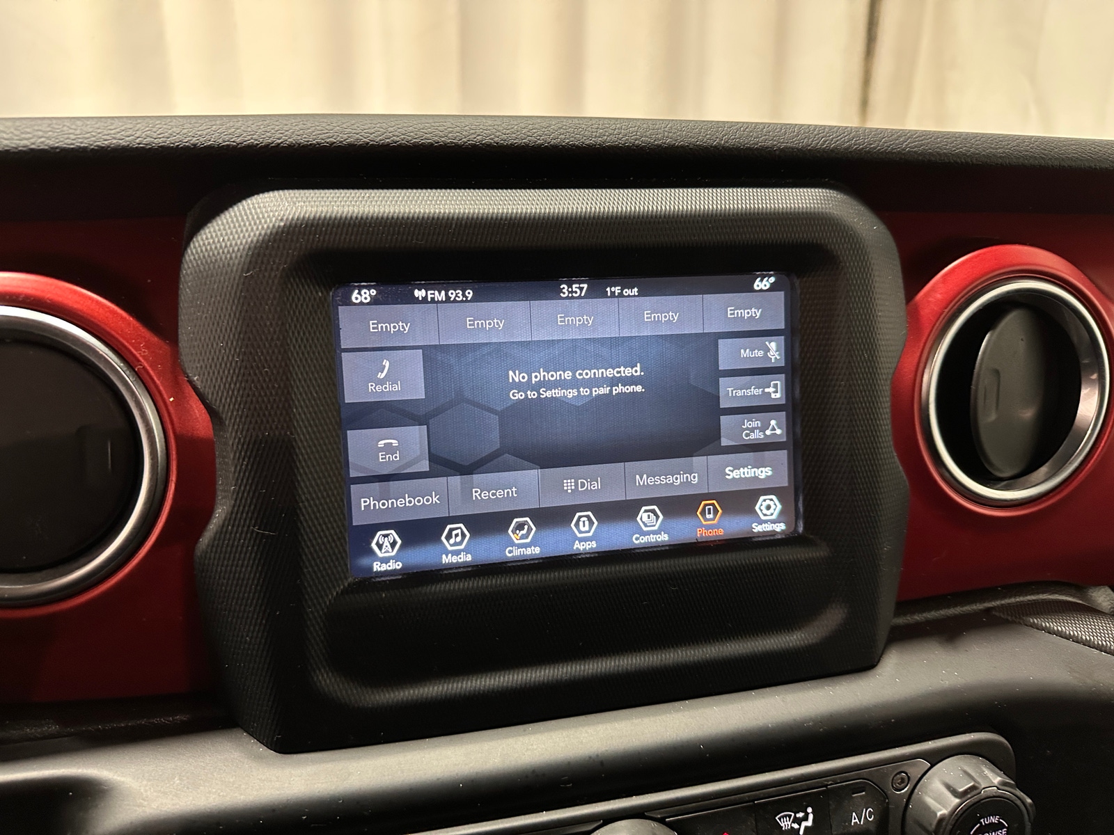 Thumbnail: 2021 Jeep Gladiator - 4