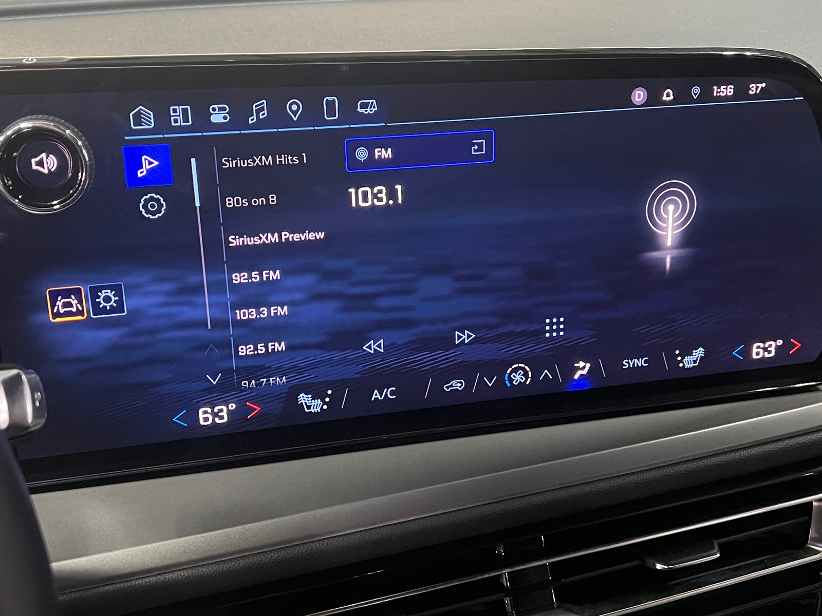 Thumbnail: 2025 Chevrolet Traverse - 4