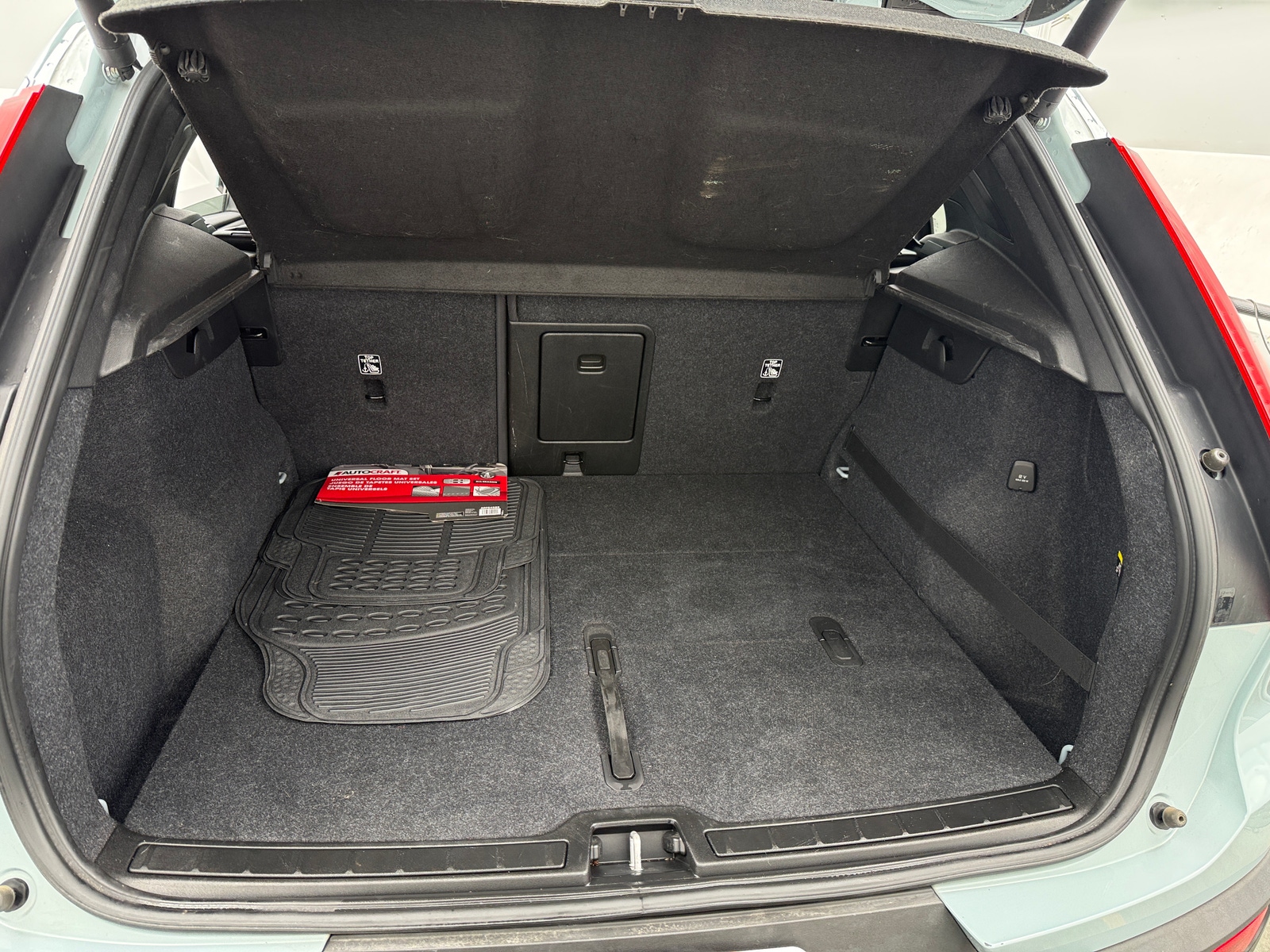 Thumbnail: 2019 Volvo XC40 - 6