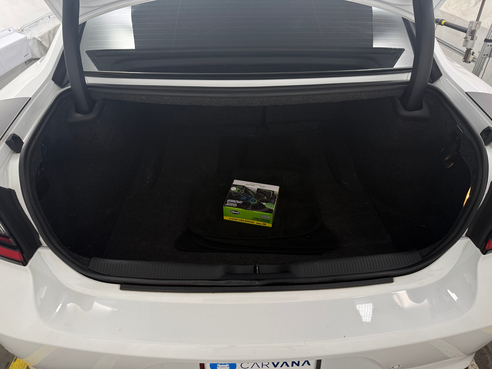 Thumbnail: 2018 Dodge Charger - 6