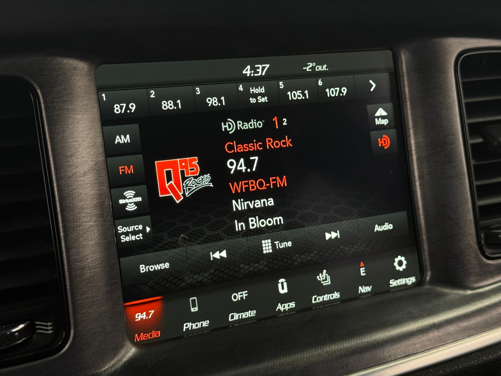 Thumbnail: 2018 Dodge Charger - 3