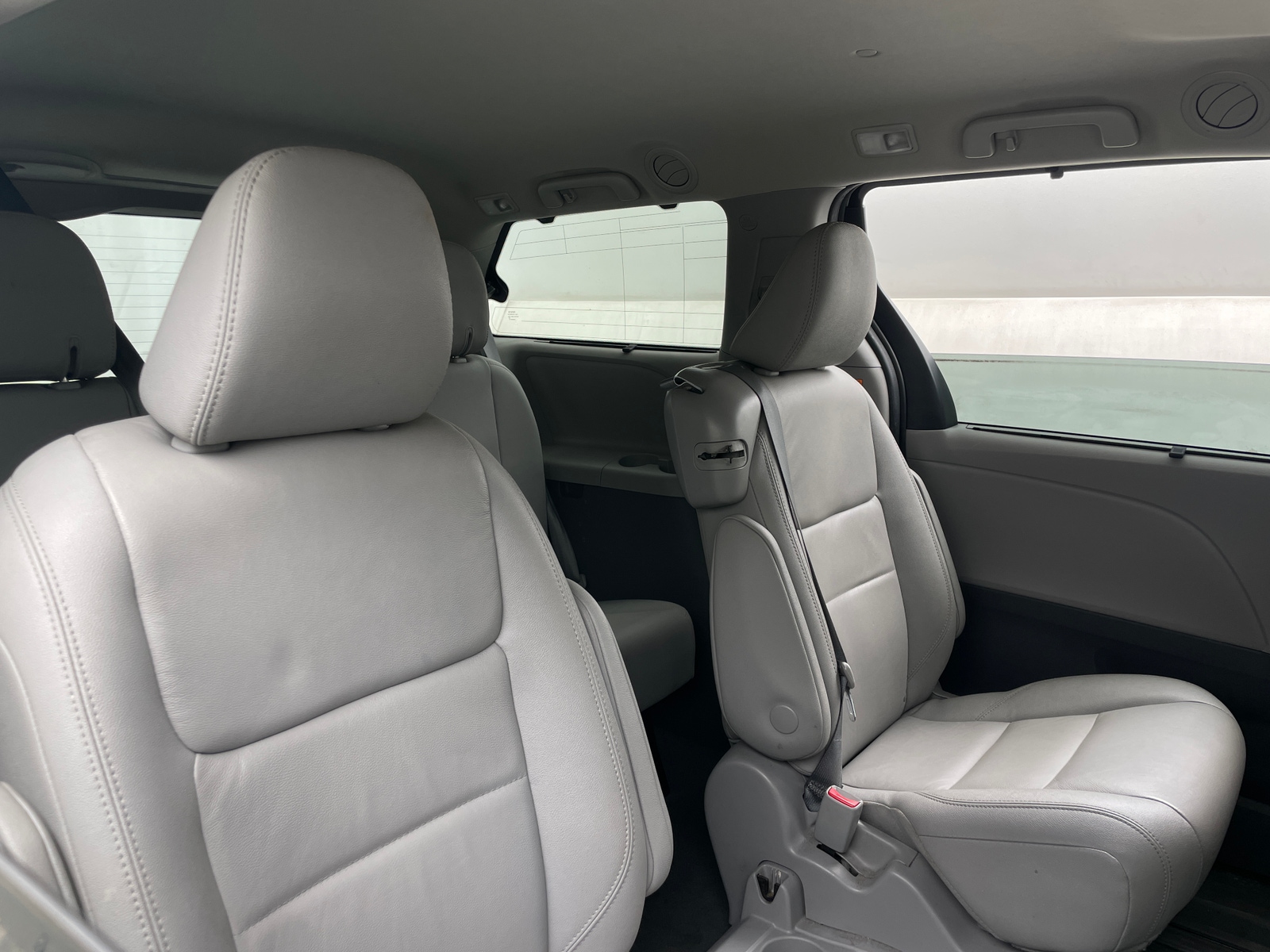 Thumbnail: 2020 Toyota Sienna - 5