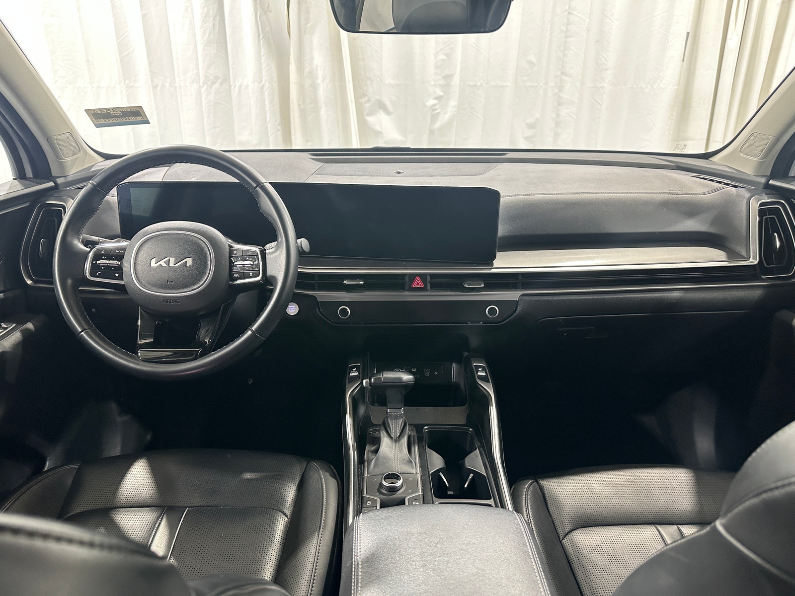 Thumbnail: 2024 Kia Sorento - 2