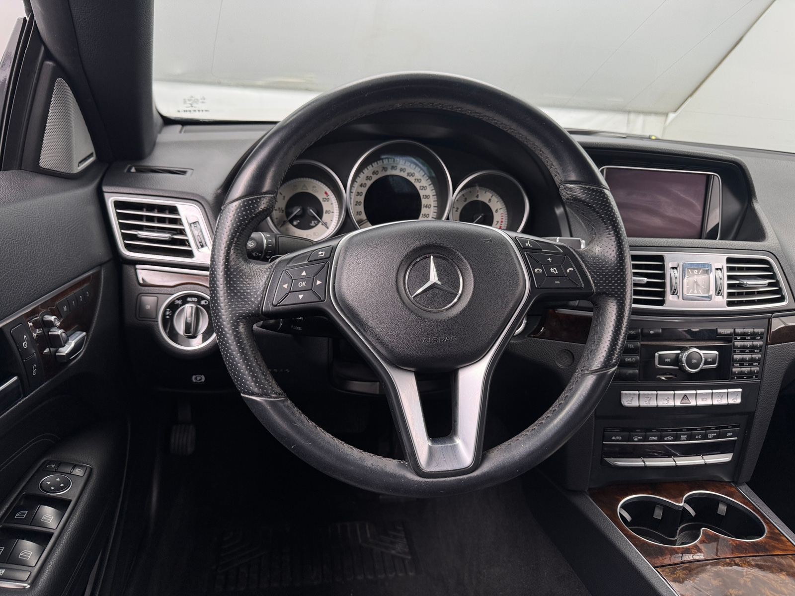 Thumbnail: 2014 Mercedes-Benz E-Class - 4