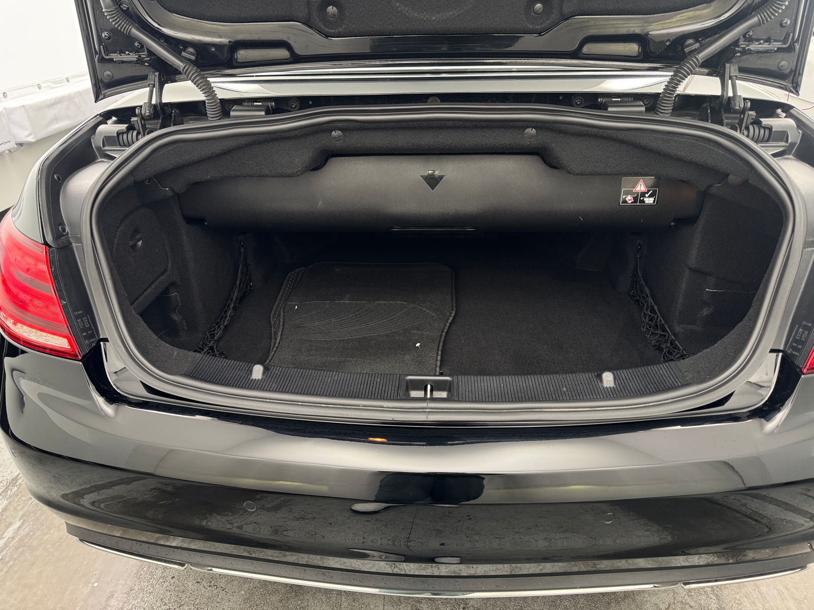 Thumbnail: 2014 Mercedes-Benz E-Class - 6