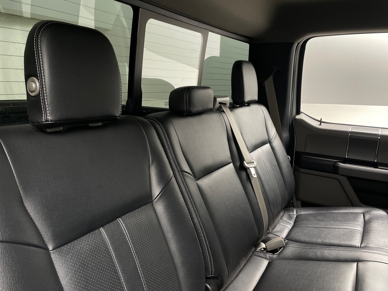 Thumbnail: 2019 Ford Econoline - 6