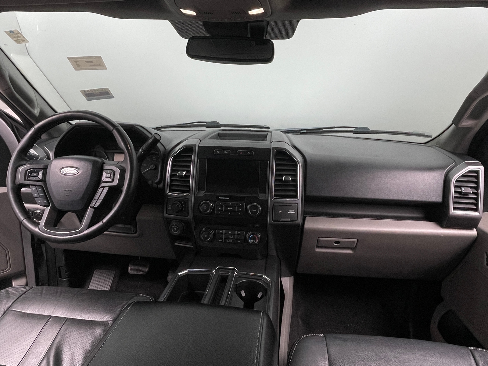 Thumbnail: 2019 Ford Econoline - 3