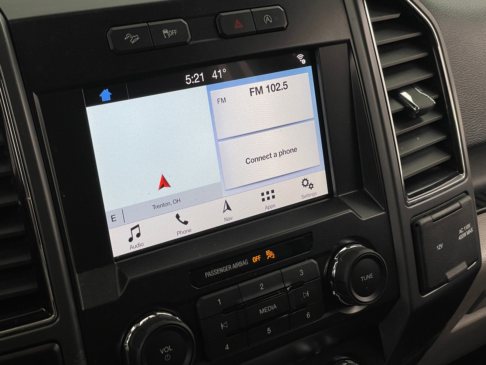 Thumbnail: 2019 Ford Econoline - 4