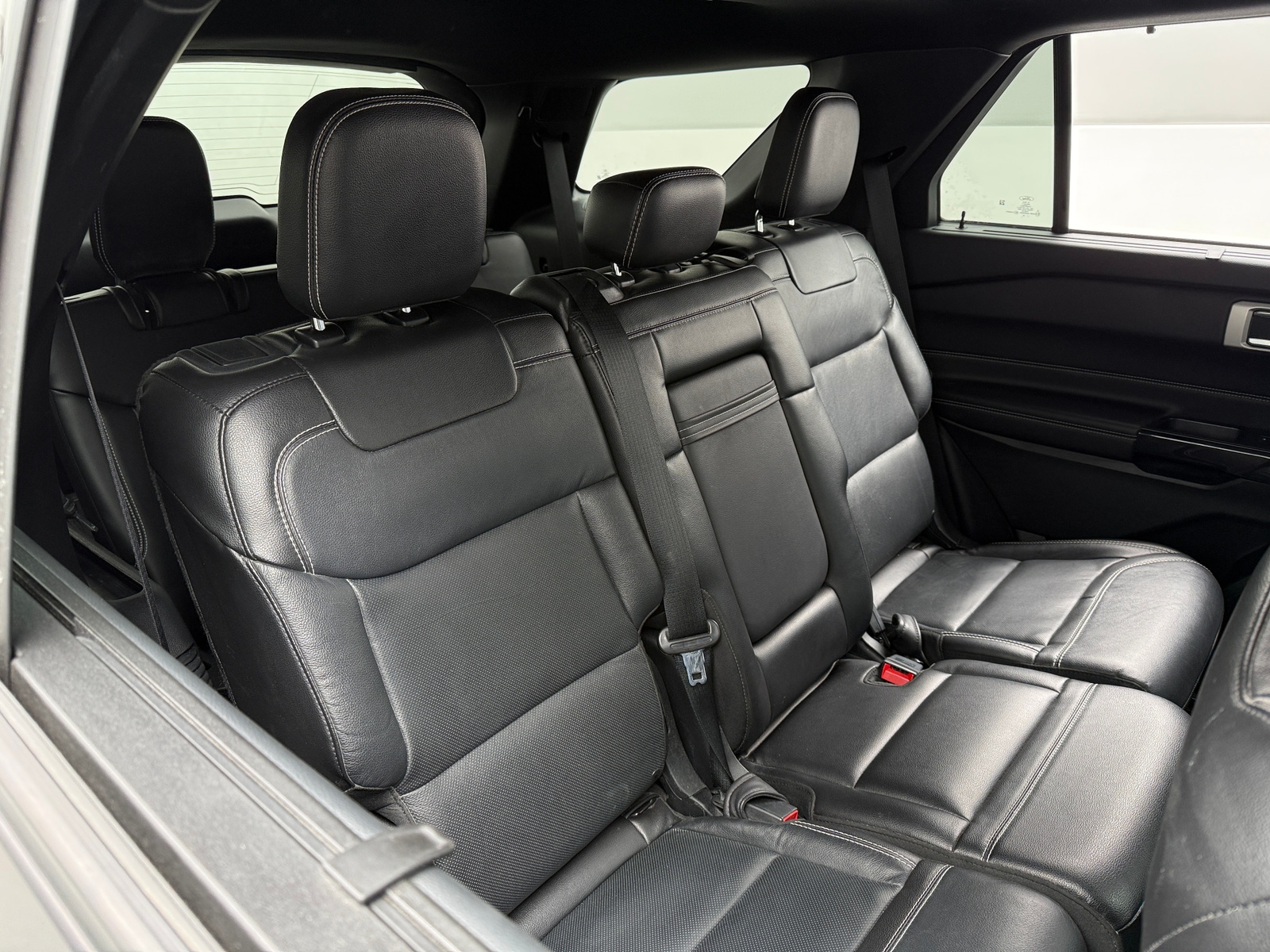 Thumbnail: 2022 Ford Explorer - 5